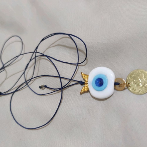 Handmade pendant necklace with eye and feathers new