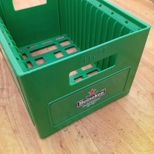 Heineken CD holder used, plastic 14-slot beer crate style