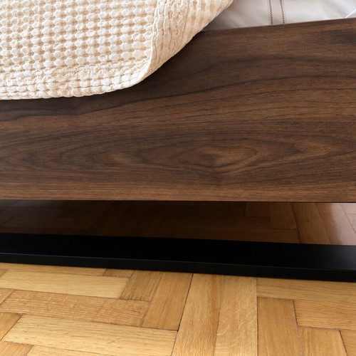 Double bed set like new with modern design and matching nightstands from Entos