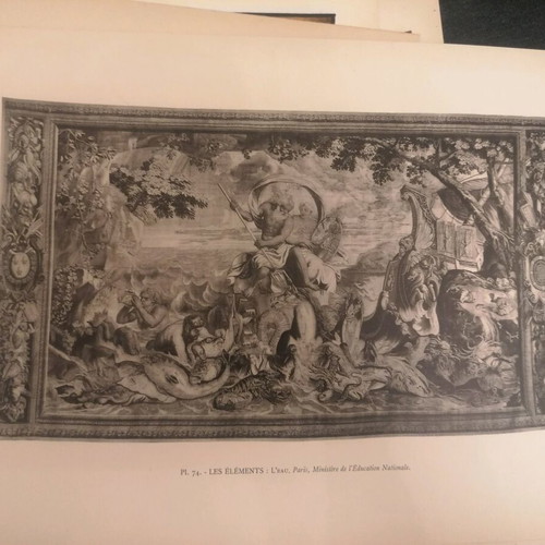 La Tapisserie Francaise book used, 103 illustrations with Greek themes