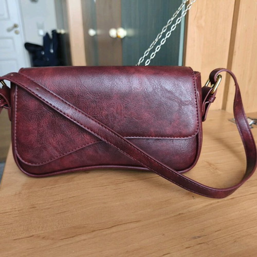 Shoulder bag like new, burgundy with extra crossbody strap