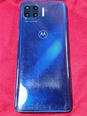 Motorola Moto G 5G Plus μεταχειρισμένο με σπασμένη οθόνη για επισκευή ή ανταλλακτικά