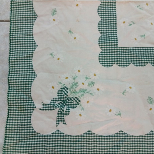 Tablecloth square 70x70 cm with floral design