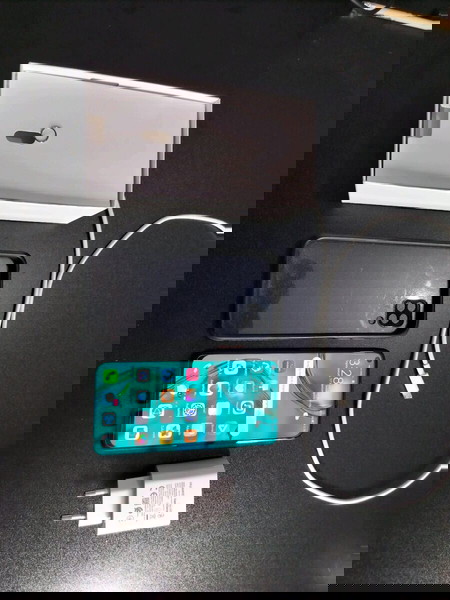 Huawei P40 lite άριστο.