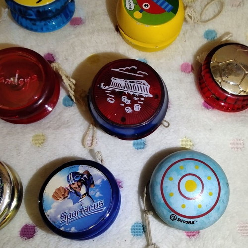 Vintage yo-yos, set of 14 pieces