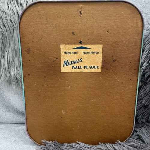 Metal vintage painting used with soft beautiful colors
