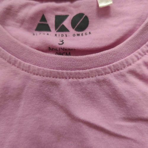 Pink T-shirt 98 cm like new