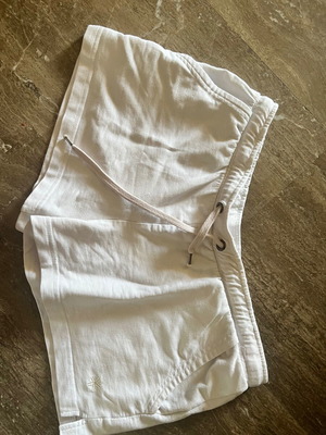 White shorts like new, cotton, comfortable, size M-L