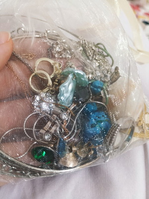 Mystery jewellery bag like new, mostly unused, multicolor