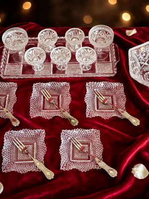 Vintage Federal Glass & Crystal Serving Set like new