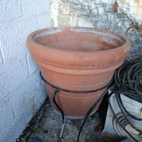Clay and Plastic Flower Pots Used, Set of 6 with Metal Bases