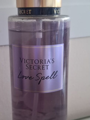 Victoria's Secret Love Spell body mist 250ml