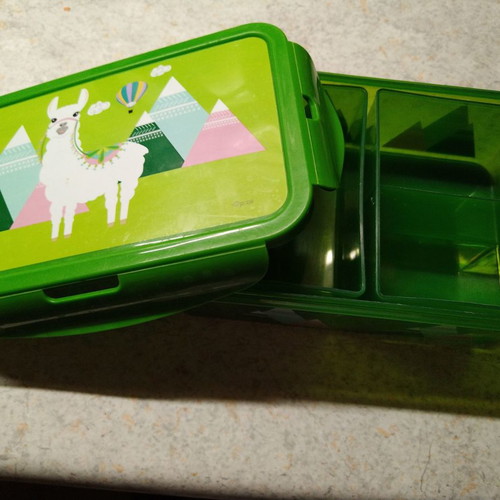 Lunch box like new