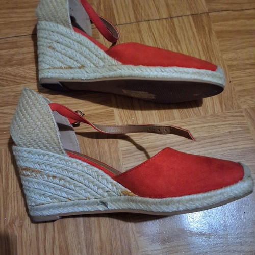H&M Coral Summer Platform Sandals Size 38 Used