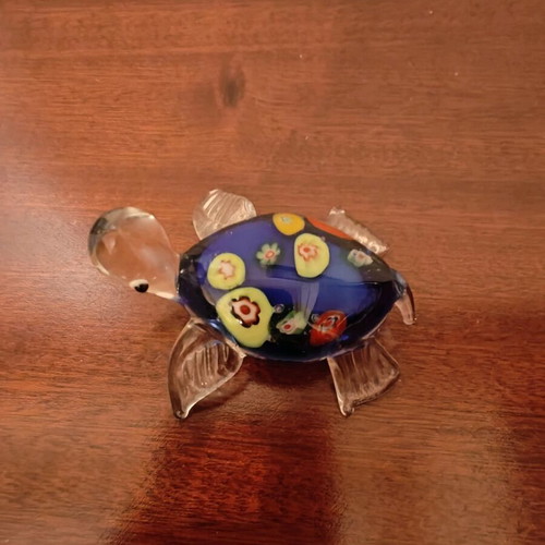 Table decorative turtle like new