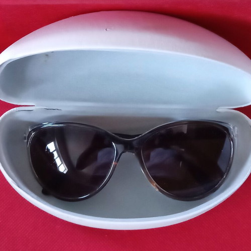 Pull & Bear sunglasses used, black and brown