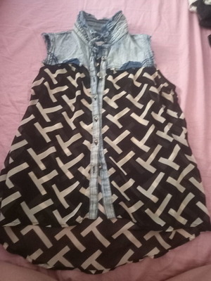 Shirt like new, size M, unique design