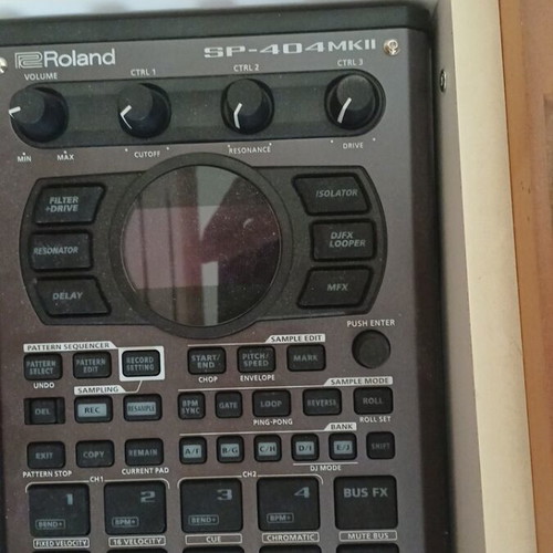 Roland SP-404 MKII sampler new