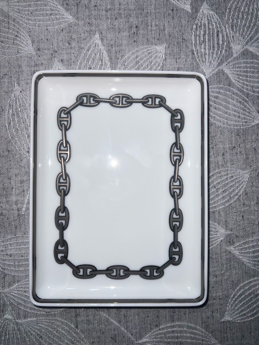 Hermes Chaine d'Ancre porcelain tray… - € 200,00 - Vendora.cy