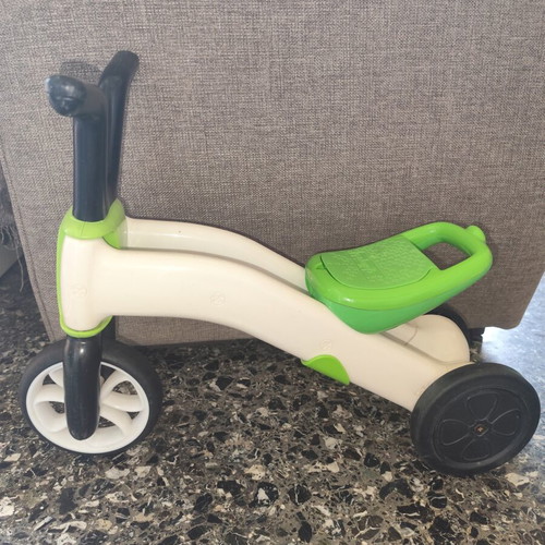 Chillafish balance bike used, green for toddlers