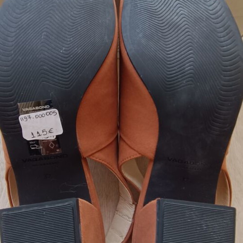 Vagabond Shoemakers Elena suede sandals size 37 new, brown