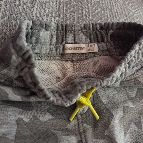 Molleton sweatpants for boy size 3-4 like new