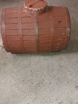 Plastic wine barrel used 150lt in very good condition