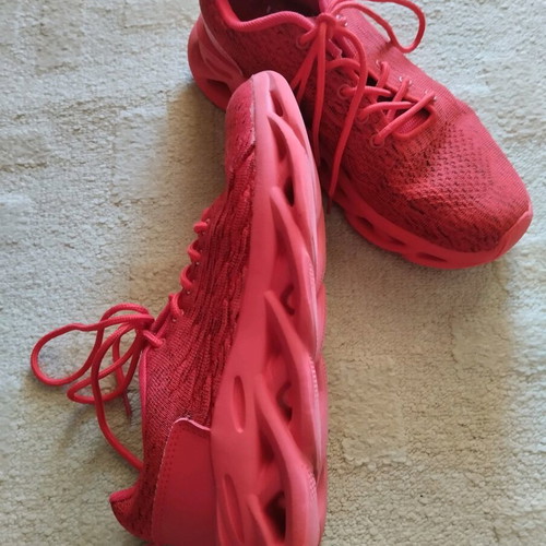 Athletic shoes used, size 40, red