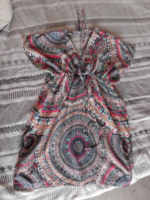 Summer dress L/XL multicolor like new, adjustable under bust