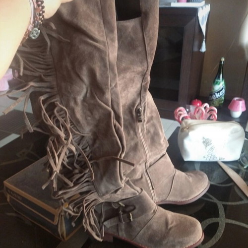 Suede leather boots new with fringes cowboy style
