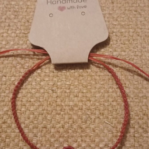 Macrame bracelet new, red with adjustable motif