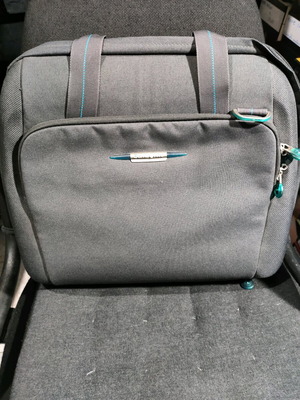 Чанта за лаптоп Samsonite, перфектно състояние