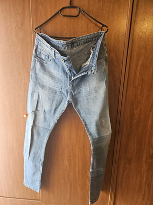 United baggy jeans like new, size M, blue