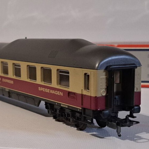 Lima HO DB Passenger Restaurant Coach like new, in original box