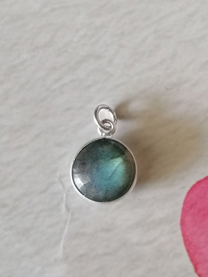 Silver 925 pendant with natural labradorite, new