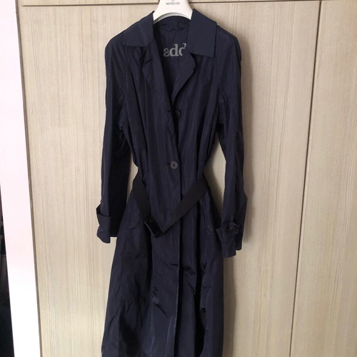Add blue trench coat with belt and pockets like new, size 42