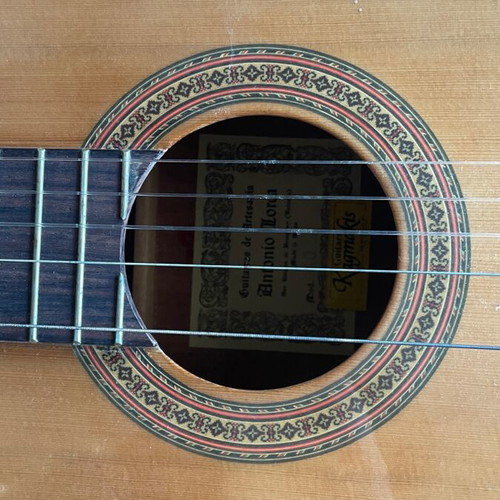 Antonio Lorca mod. 40 classical acoustic guitar with case