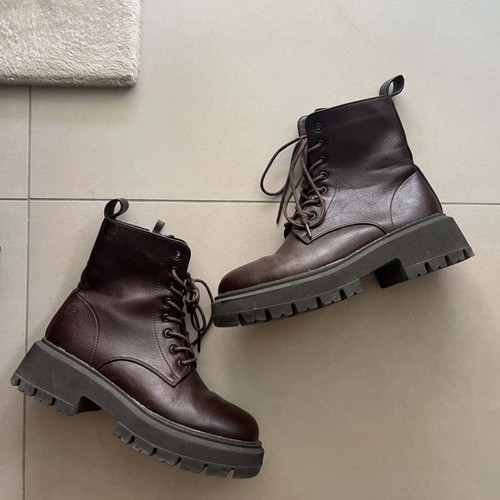 Vintage brown leather ankle boots like new, size 38