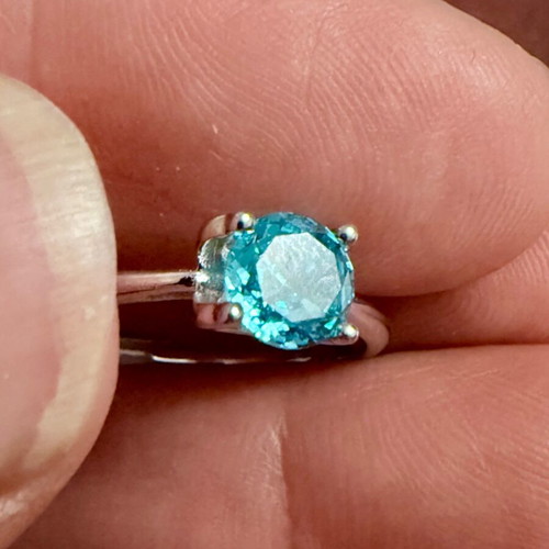 Canary Blue Solitaire Ring 925 Silver with Cubic Zirconia