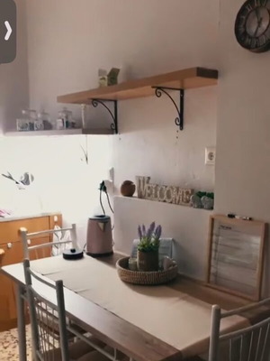 Σετ τραπεζαρίας Reforia της Pakoworld σαν καινούργιο, τραπέζι και 4 καρέκλες