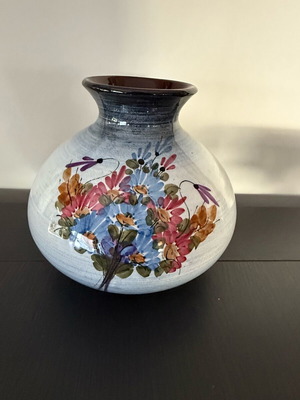 Handmade ceramic vase like new with painted floral design