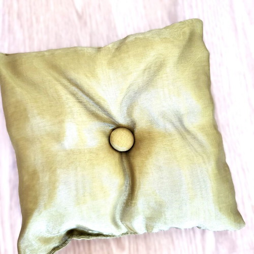 Luxury Satin Pillows like new with covered button