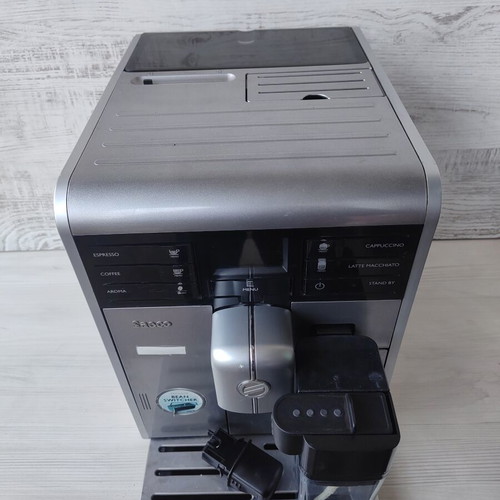 Saeco Moltio One Touch Cappuccino espresso machine with milk carafe and bean switcher