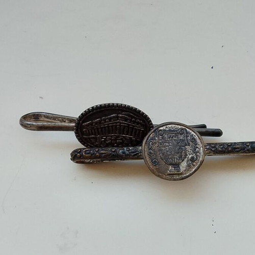 Tie clip 1950-60 with Parthenon and ancient kantharos like new