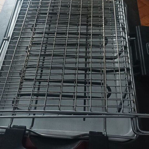 Delonghi BQ80X grill like new with double grilling rack 41x28cm