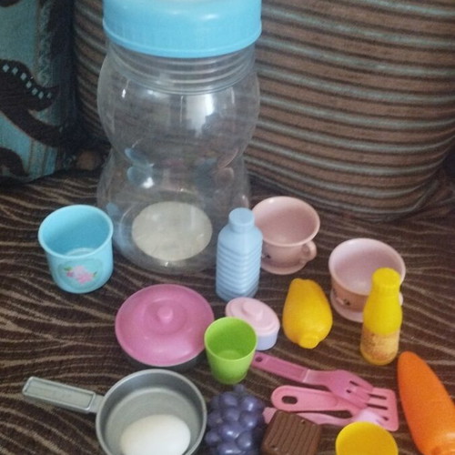 Plastic kitchen playset, 20 pieces