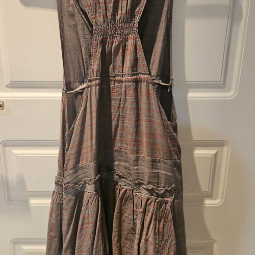 Attrattivo ethnic dress midi with buttons and elephant design like new
