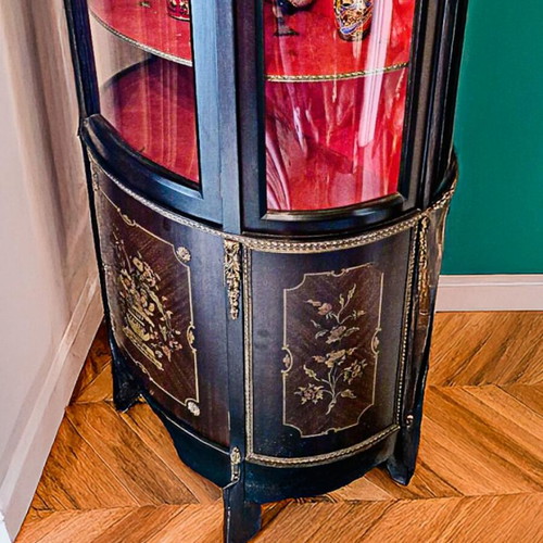 Louis XV antique display cabinet used with hand-painted details and marble top