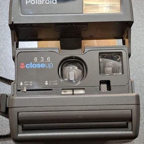 Polaroid 636 Close Up instant camera vintage like new