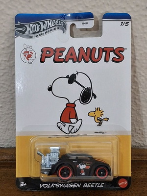 Hot Wheels Silver Series Peanuts Volkswagen Beetle new 1:64